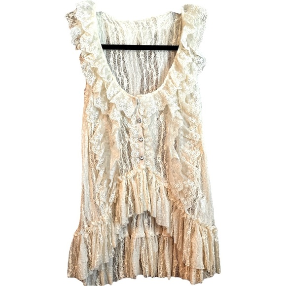 Lace Ruffle Sleeveless Blouse - Picture 1 of 1